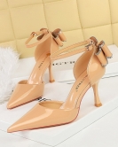 Summer hollow high -heeled high -heeled pointed patent leather with a band of bowing sandals women's high heels