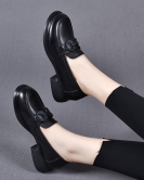 Flat -bottomed shoes Women's shoes autumn round head round buckle small leather shoe college the limelight cowhide comfortable four seasons shoes