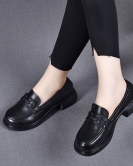 Flat -bottomed shoes Women's shoes autumn round head round buckle small leather shoe college the limelight cowhide comfortable four seasons shoes