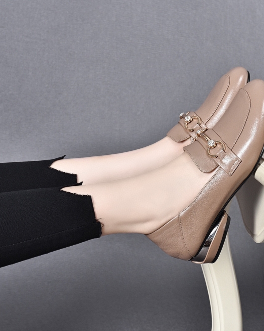 Flat -bottom single shoe women's shoes spring season head layer cowhide round head low heels, low heels, wearing casual shoes