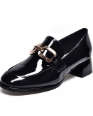 In the autumn, a stylish foreign -style small single shoes round head thick heel cow leather shoes buckle women's shoes