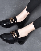 In the autumn, a stylish foreign -style small single shoes round head thick heel cow leather shoes buckle women's shoes