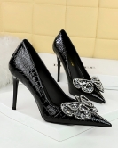 Retro Wind Banquet High Heel High Heel Pacific Skill Diamond Diamond Bow Single Single Shoes Female Woman