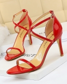 Wind Fashion Banquet Women's Shoes Ultra -heels Fine Land Pacific Cross -Betlated Sexy Night Shooting Sandals