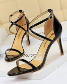 Wind Fashion Banquet Women's Shoes Ultra -heels Fine Land Pacific Cross -Betlated Sexy Night Shooting Sandals