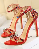 Wind style Women's shoes fine heels, high heels, open -toe characters with hollow color rivet sandals