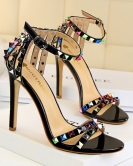 Wind style Women's shoes fine heels, high heels, open -toe characters with hollow color rivet sandals