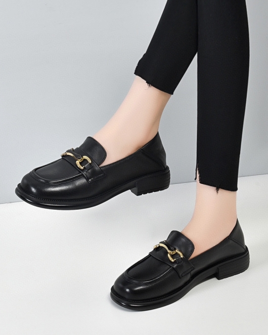 Round -headed small leather shoes female spring flat bottom British style casual single shoes one pedal and comfortable low -top women's shoes