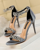 Wind sexy banquet high -heeled shoes Women's shoes fine heels high -heeled satin dew rhinestone with sandals with sandals