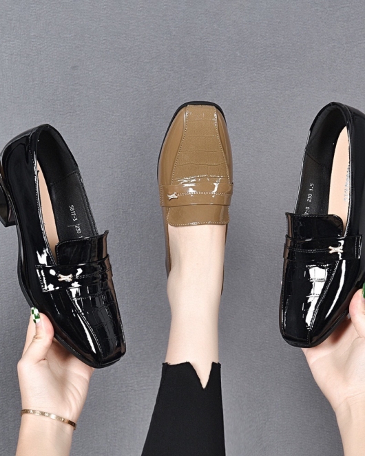 Shoes Spring comfortable beef patent leather low heels, single -shoes, square head small leather shoes cover foot work shoes