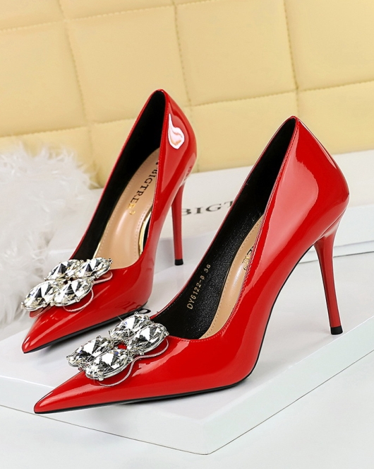 Wind banquet High -heeled shoes Women's shoe fine heel patent leather shallow mouth pointed rhinestone buckle single shoes