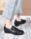 Single shoes spring soft bottom soft face retro flat bottom layer cowhide shoes round head women's shoes bean shoes