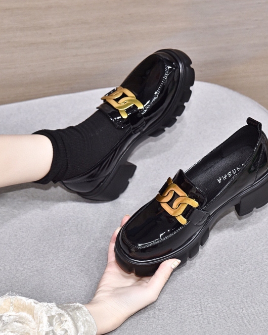 British style shoe spring thick bottom small leather shoes beef patent leather metal buckle round head and one foot pedal single shoes