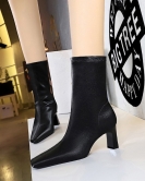 Retro style Simple Short Witnesses Women's Boots Slim Boots, High Heel Winter Boots