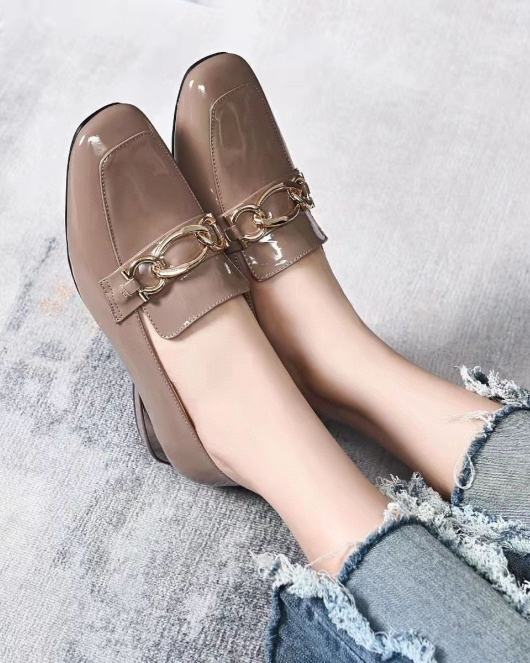 Small leather shoes female spring season, Yinglunfeng leisure flat, single toe layer cowhide leather light mouth flat flat shoes