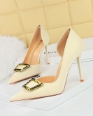 Wind nightclub high -heeled shoes women's shoe fine heel pointed pointed pointed side hollow metal rivet buckle single shoe women