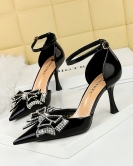 Banquet Women's Shoes high heels, shallow mouth, pointed patent leather in the empty rhinestone bowl, a word sandals with a sandals