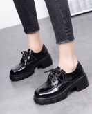 Women's shoes in spring British style thick bottom layer of beef patent peeling cake bottom deep mouth lace -up single shoe shoes