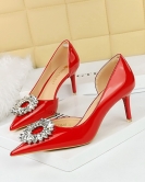 Wind banquet Women's shoes high heels, fine heel pointed patent leather side hollow rhinestone buckle single shoes women