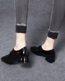 Women's shoes early spring casual square head low -heeled shoe black head beef patent leather kicking small leather shoes