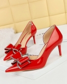 Wind Fashion Banquet Women's Shoes high heels, high -heeled patent leather side empty rhinestone bowls single shoes