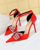 Wind summer high -heeled shoes Women's shoes shallow mouth pointed rhinestone bow bowls of hollow words with sandals