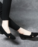 Flat -bottomed shoes Female spring round head light mouth hollow single shoes black sheepskin low heels four seasons shoes