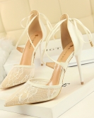 Wind sexy high -heeled high -heeled high -heeled high -heeled sharp -headed tip -like mesh lace cross with hollow sandals