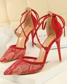 Wind sexy high -heeled high -heeled high -heeled high -heeled sharp -headed tip -like mesh lace cross with hollow sandals