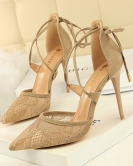 Wind sexy high -heeled high -heeled high -heeled high -heeled sharp -headed tip -like mesh lace cross with hollow sandals