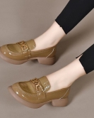 Round -headed small leather shoes female autumn British style beef patent leather low heel metal buckle flat women's shoes