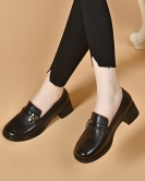 Shoes Female round head, one foot pedal black leather shoes, thick heel sheep leather four seasons single shoes entity