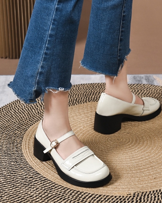 Doll shoes female spring and summer round head, buckle cow patent leather thick bottom thick heel retro student shoes