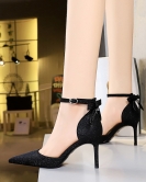 Wind space high -heeled high -heeled high heel shallow mouth cut -out hollow