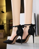 Wind space high -heeled high -heeled high heel shallow mouth cut -out hollow