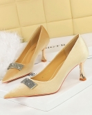 Wind Banquet Women's Shoes High Heel Shoes Floating Sipper Polarit Metal Knpled Decoration High Heel Single Shoes