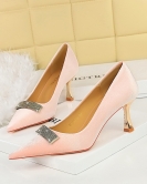 Wind Banquet Women's Shoes High Heel Shoes Floating Sipper Polarit Metal Knpled Decoration High Heel Single Shoes