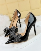 Wind banquet High -heeled shoe fine heel shallow mouth pointed pointed pointed rhinestone bowls single shoes