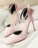 Show high -heeled shoe Satis satin Hollow mouth pointed pointed pointed pointed pointed pointed pointed word with hollow bowls female sandals