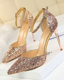 Wind and high heel shallow mouth sharp -headed hollow sequin sexy nightclub is thin and words with female sandals