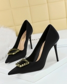 Fashion banquet high -heeled shoe fine heel high heel pointed pointed metal buckle decoration single shoes women's shoes