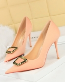 Fashion banquet high -heeled shoe fine heel high heel pointed pointed metal buckle decoration single shoes women's shoes