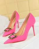 Fashion banquet high -heeled shoe fine heel high heel pointed pointed metal buckle decoration single shoes women's shoes